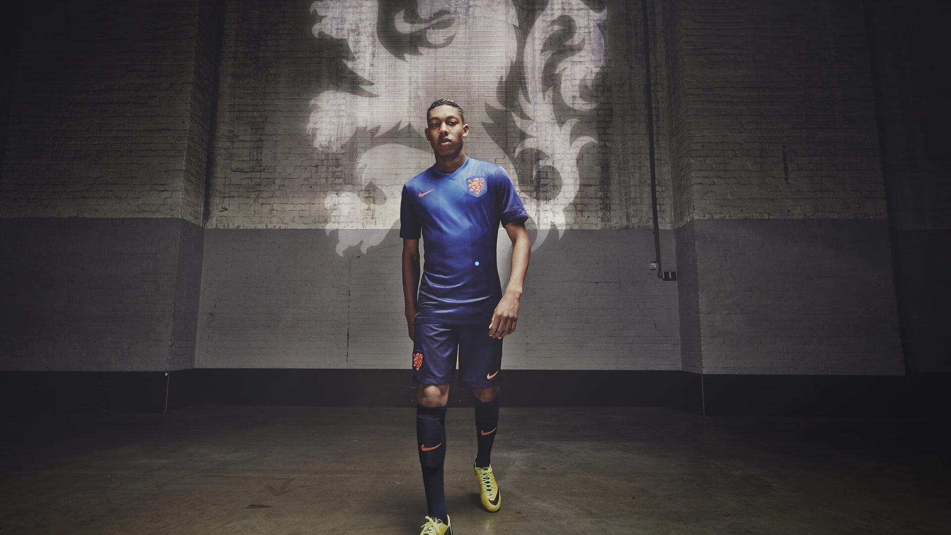 阿尔特塔盛赞阿森纳阵容厚度迎六年来新高 并向阿隆索致以诚挚祝福